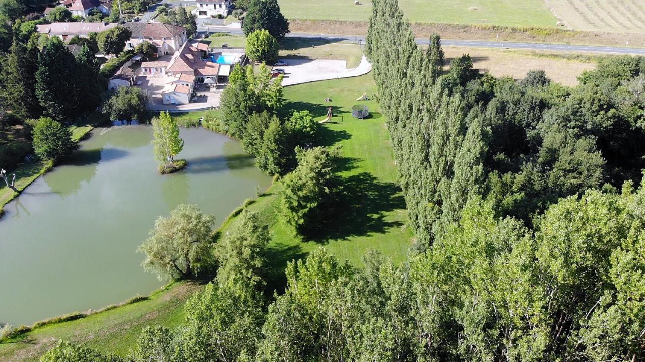 Le Domaine De L'Etang De Sandanet Issac Εξωτερικό φωτογραφία